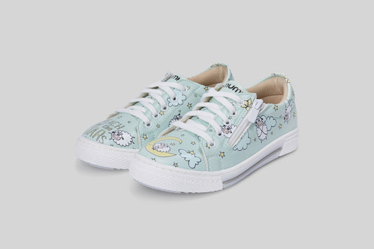 woman-dolly-sheeps-blue-sneakers