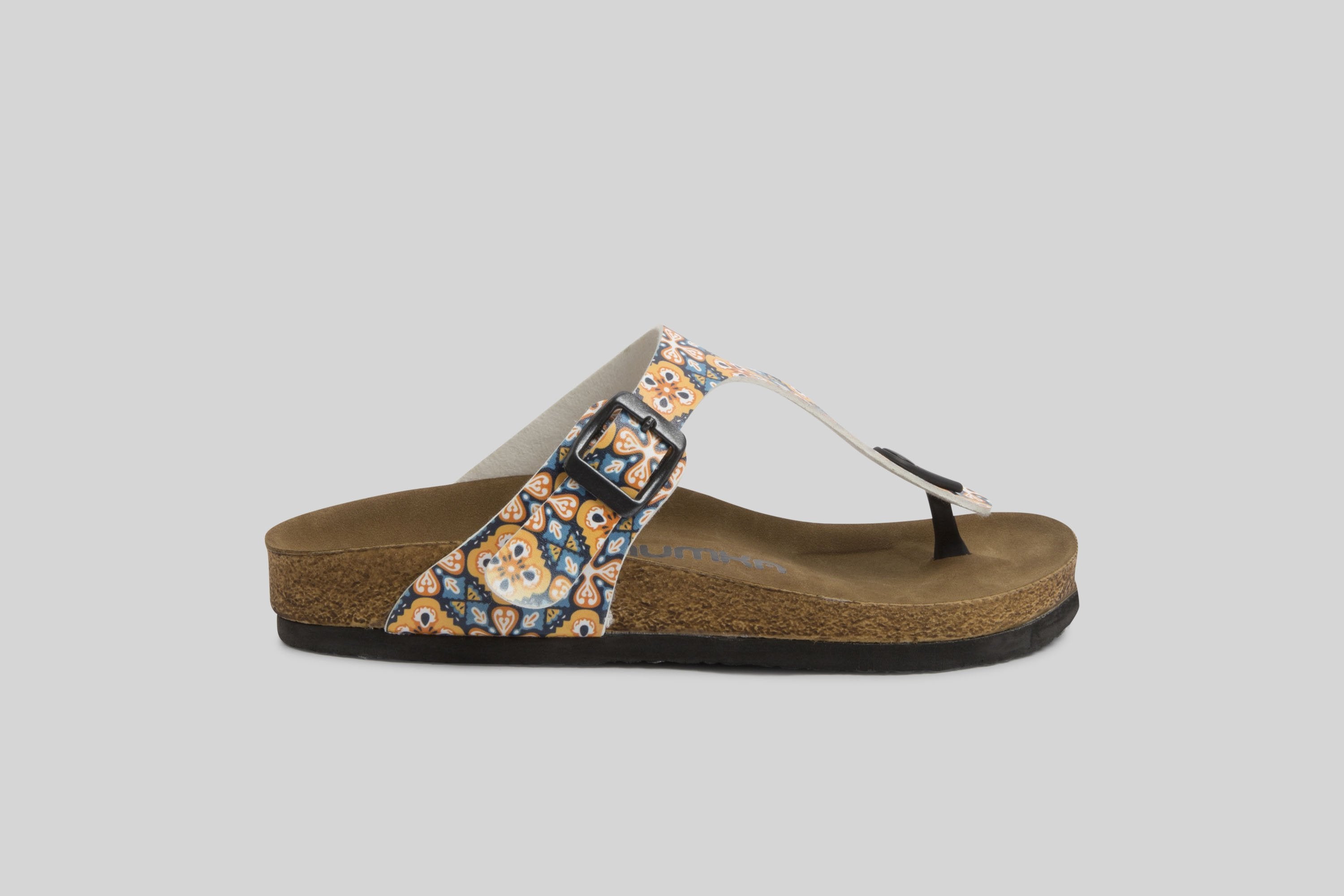 woman-portugal-blues-sandals