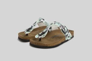 woman-woodswallow-sandals