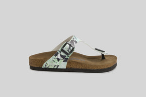 woman-woodswallow-sandals