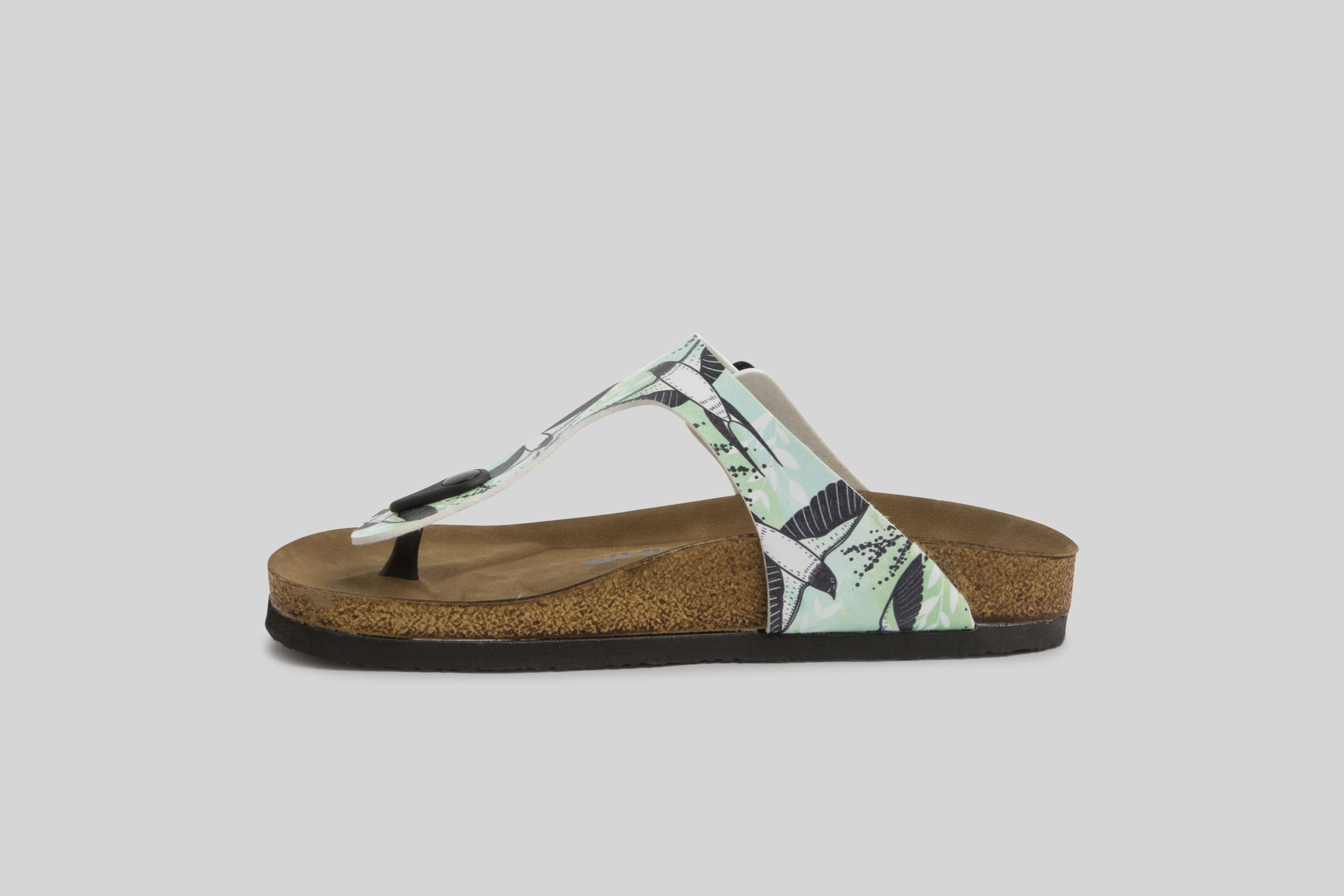 woman-woodswallow-sandals