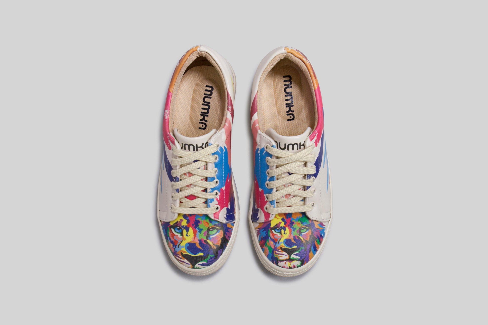 woman-lion-king-colors-sneakers