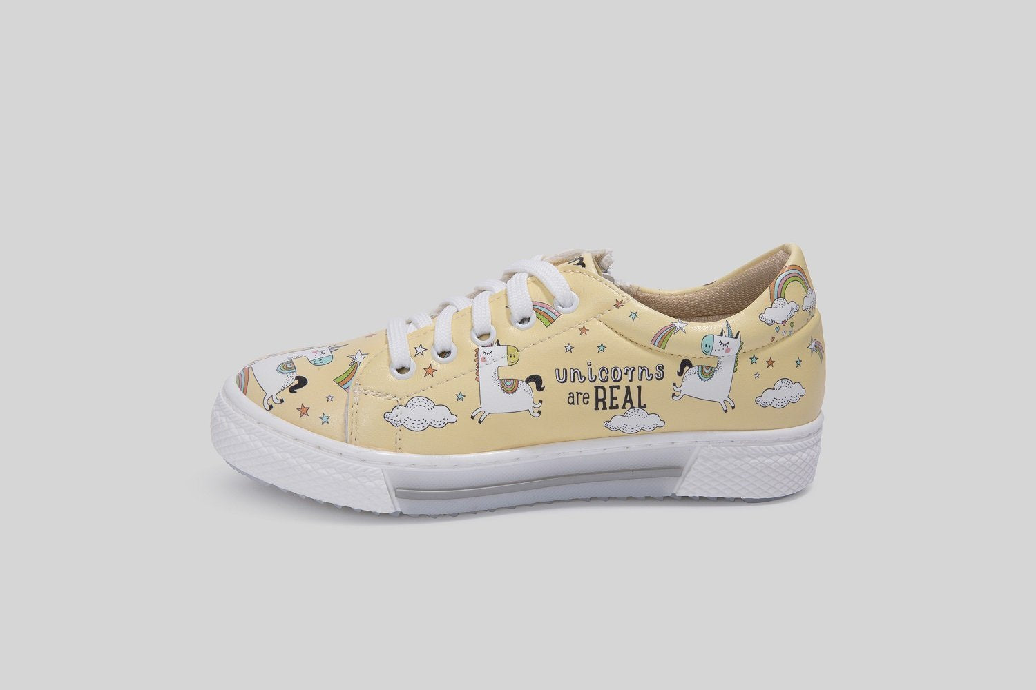 woman-unicorns-exist-sneakers