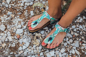 woman-cactus-sandals